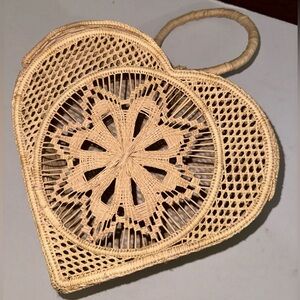 WICKER HANDMADE HEART SHAPED PICNIC BAG WOVEN 🎀🎀